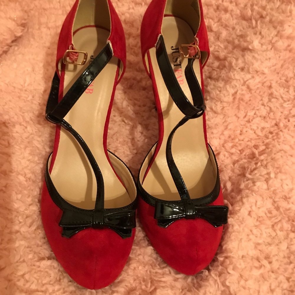 Justfab brand new in box heels
